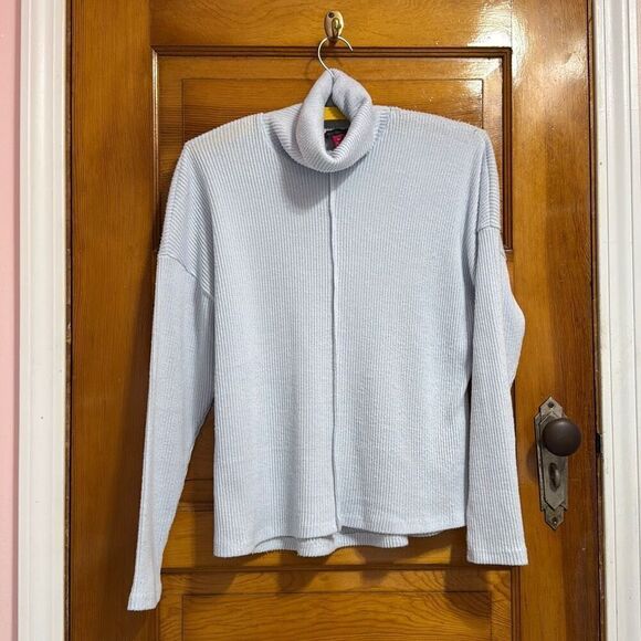Vince Camuto Baby Blue Fuzzy Turtleneck Sweater Women’s XS - Picture 1 of 5